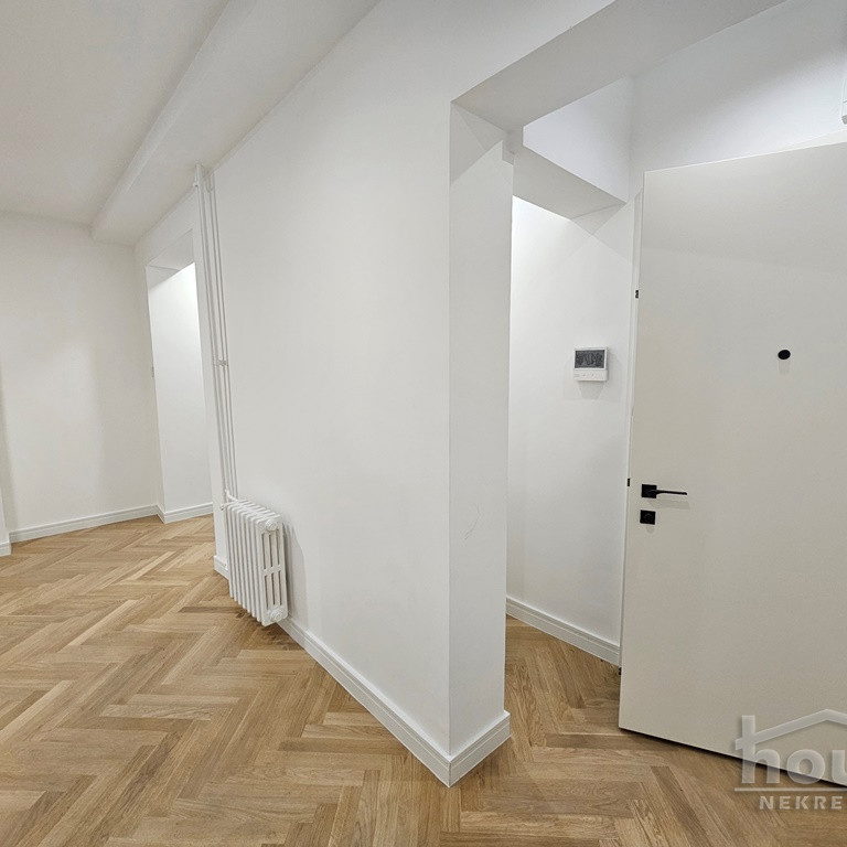 Trosoban stan na prodaju, Centar, Novi Sad, 85m², 2. sprat, 293.250 €