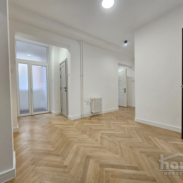 Trosoban stan na prodaju, Centar, Novi Sad, 85m², 2. sprat, 293.250 €