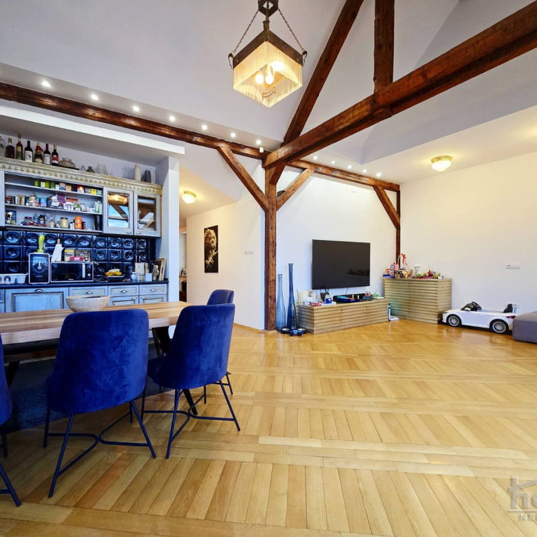 Trosoban stan na prodaju, Centar, Novi Sad, 134m², 3. sprat, 450.000 €