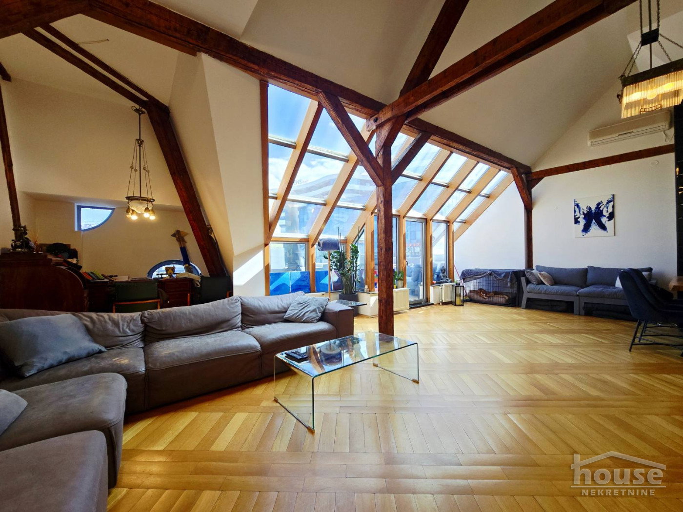 Trosoban stan na prodaju, Centar, Novi Sad, 134m², 3. sprat, 450.000 €