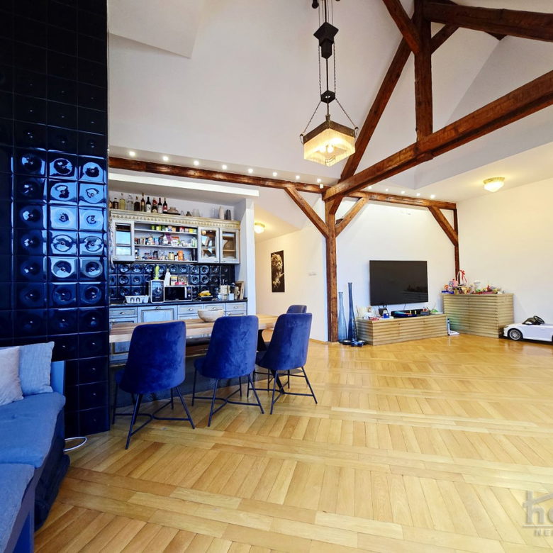 Trosoban stan na prodaju, Centar, Novi Sad, 134m², 3. sprat, 450.000 €