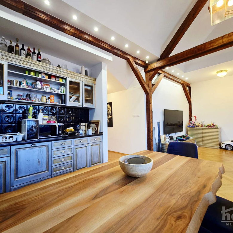 Trosoban stan na prodaju, Centar, Novi Sad, 134m², 3. sprat, 450.000 €