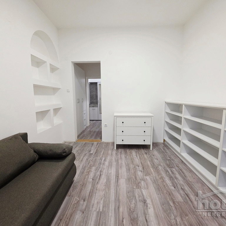 Trosoban stan na prodaju, Bulevar Oslobođenja, Novi Sad, 71m², 198.800 €