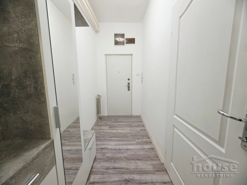 Trosoban stan na prodaju, Bulevar Oslobođenja, Novi Sad, 71m², 198.800 €