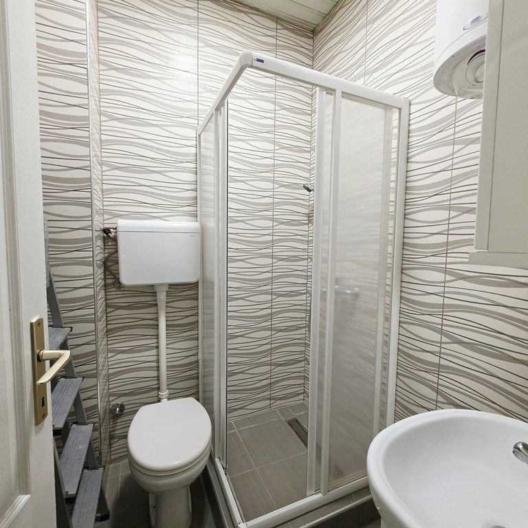 Trosoban stan na prodaju, Bulevar Oslobođenja, Novi Sad, 71m², 198.800 €