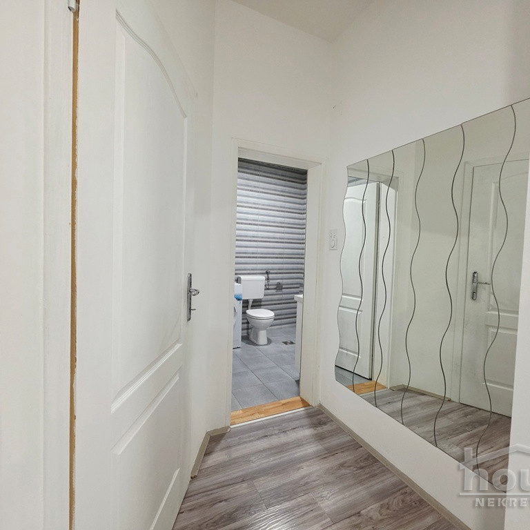 Trosoban stan na prodaju, Bulevar Oslobođenja, Novi Sad, 71m², 198.800 €