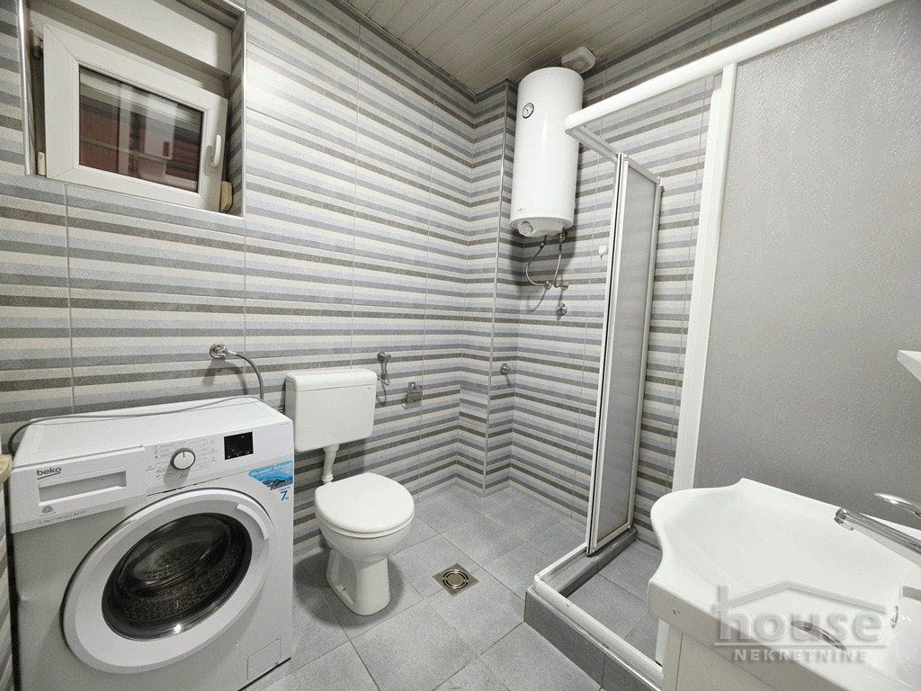 Trosoban stan na prodaju, Bulevar Oslobođenja, Novi Sad, 71m², 198.800 €