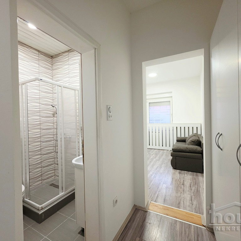 Trosoban stan na prodaju, Bulevar Oslobođenja, Novi Sad, 71m², 198.800 €