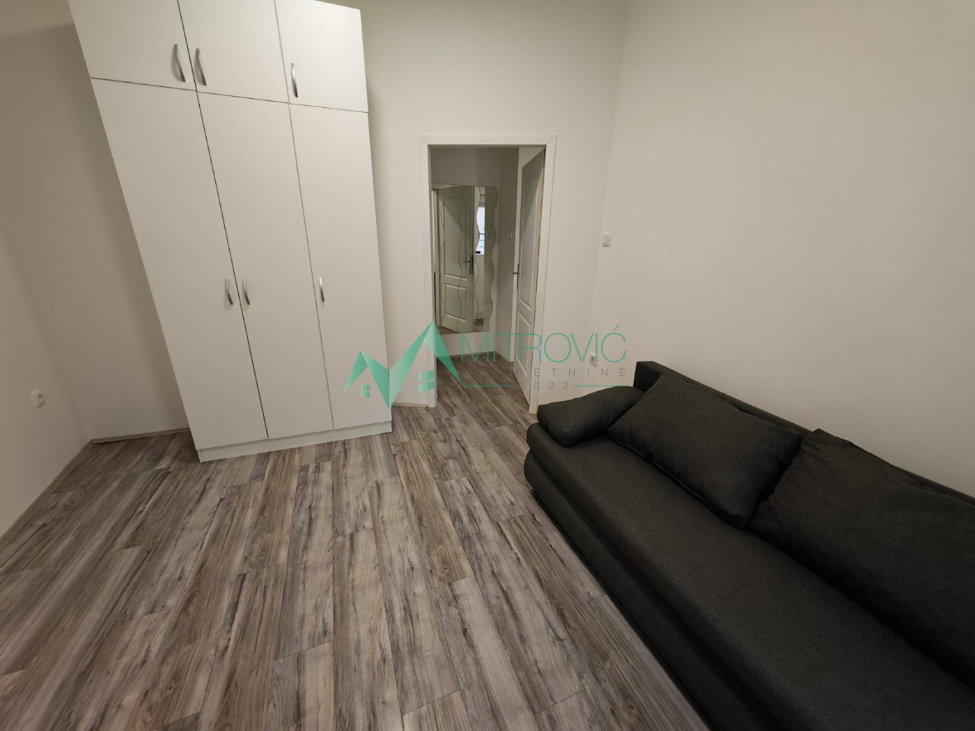 Trosoban stan na prodaju, Bulevar Oslobođenja, Novi Sad, 71m², 193.800 €