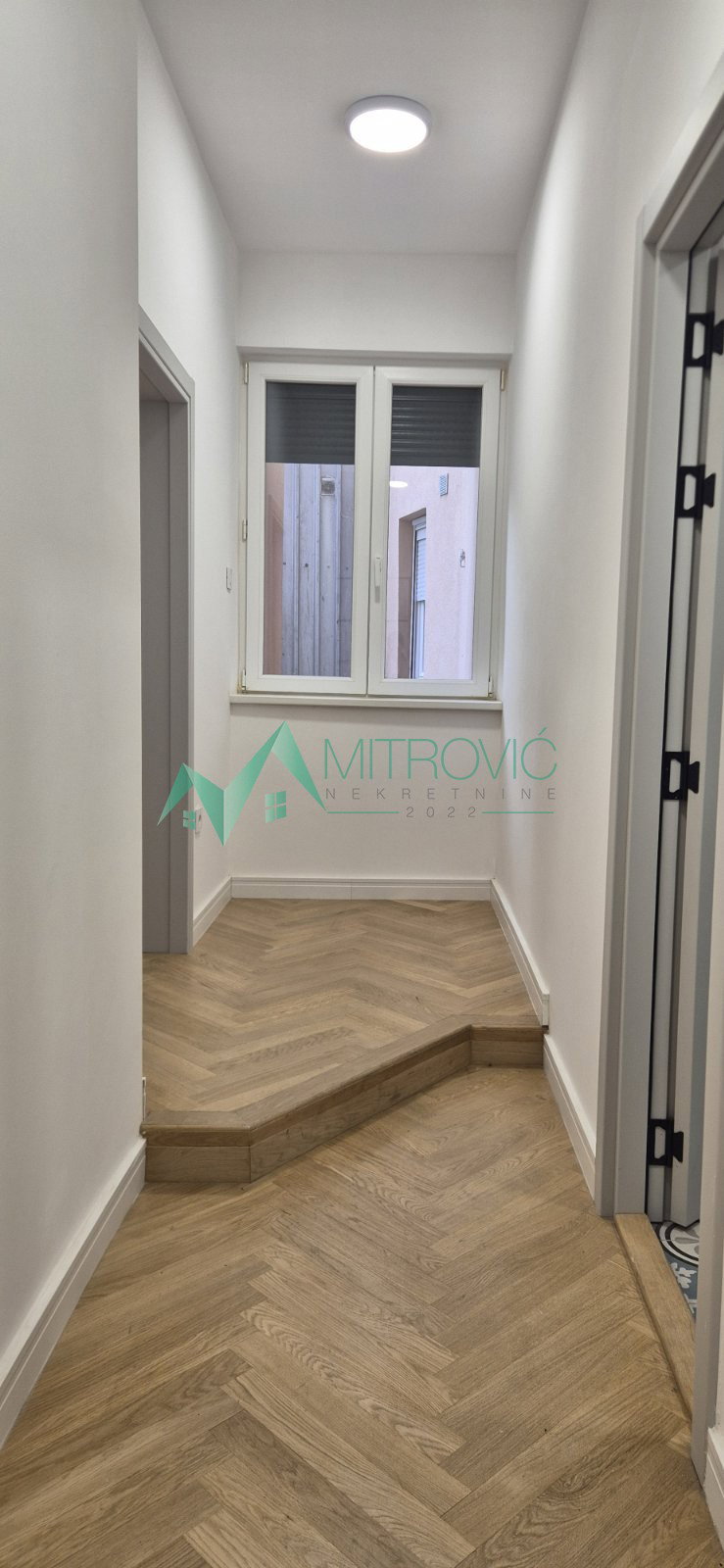 stanovi-3-vp-centar-ns-1004053-2kiqt Trosoban stan na prodaju, Centar, Novi Sad, 75m², 266.500 €