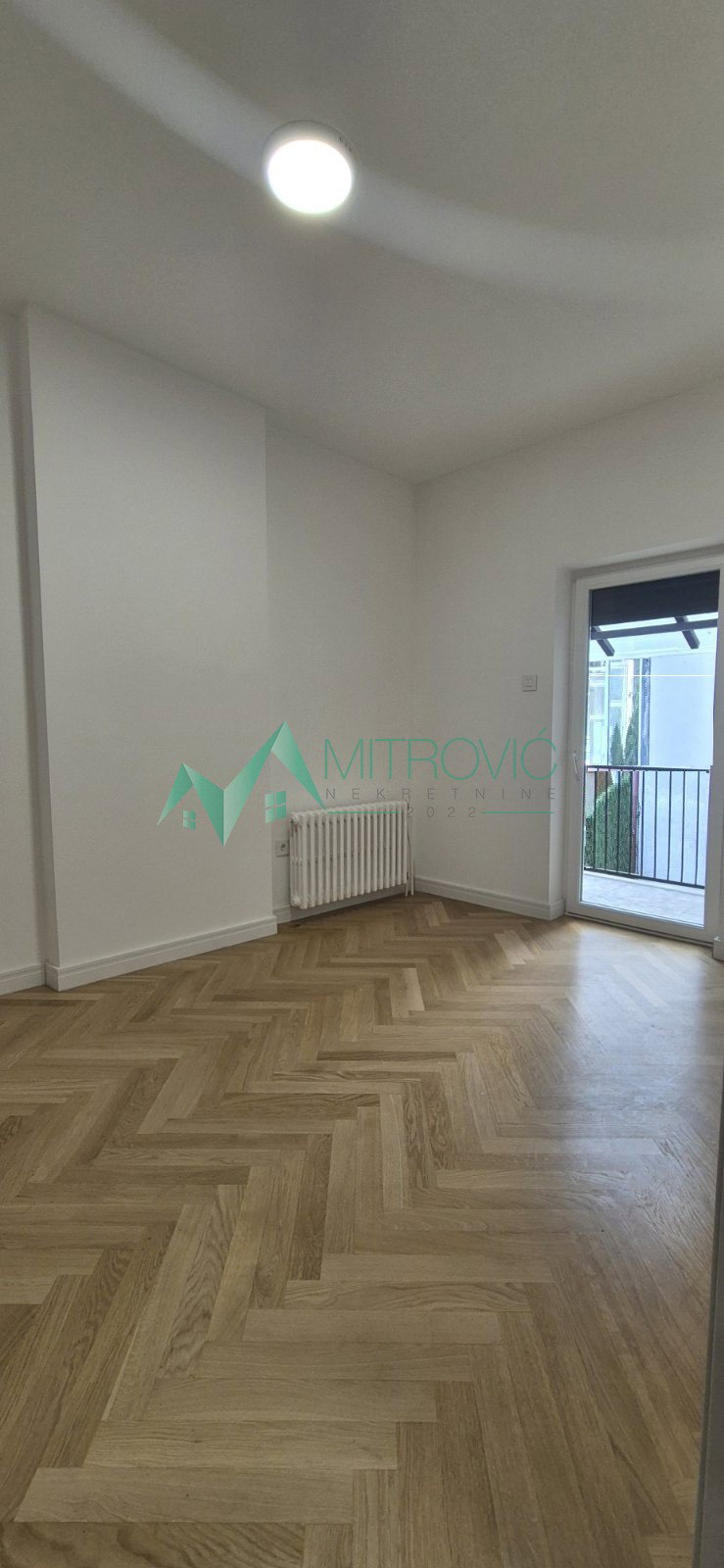 stanovi-3-vp-centar-ns-1004053-qgkgo Trosoban stan na prodaju, Centar, Novi Sad, 75m², 266.500 €