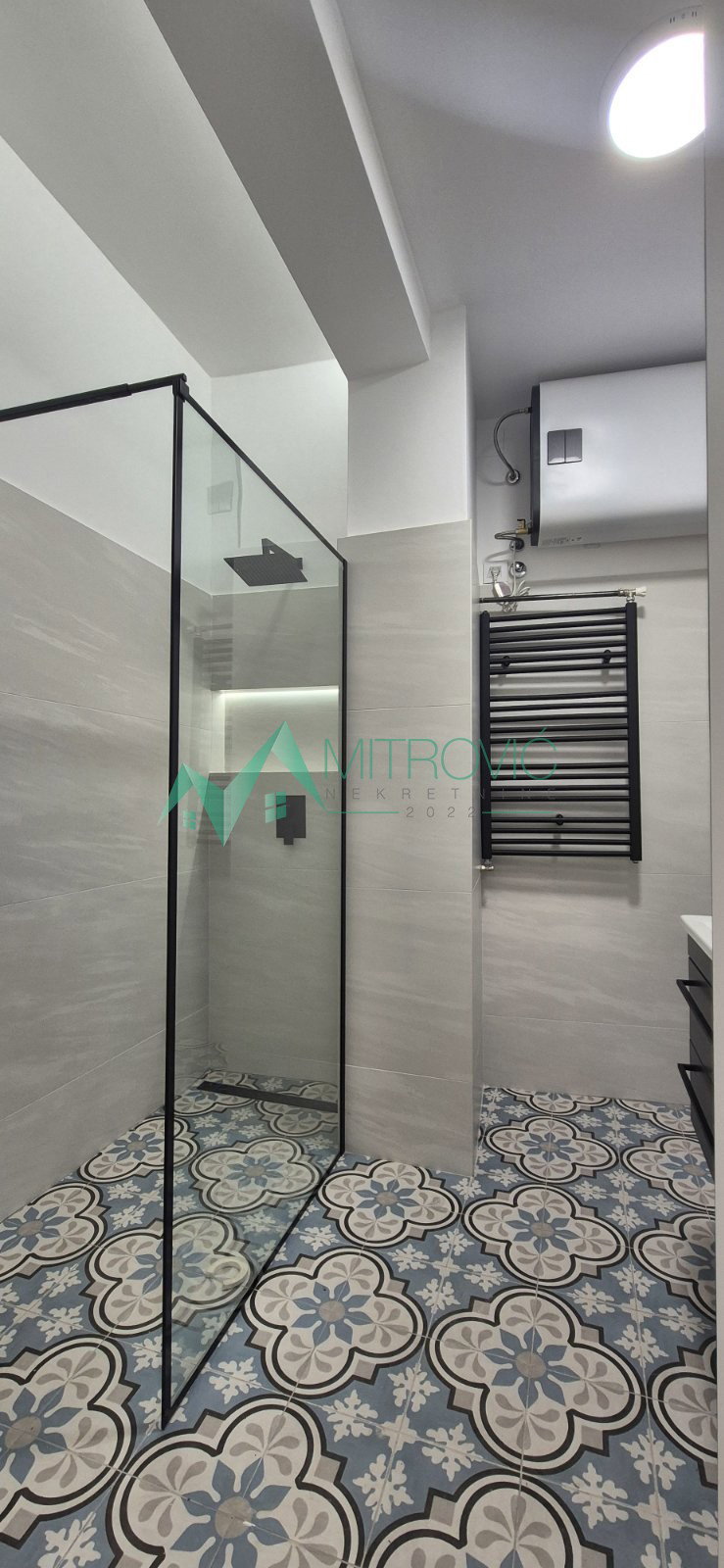 stanovi-3-vp-centar-ns-1004053-yr9hh Trosoban stan na prodaju, Centar, Novi Sad, 75m², 266.500 €