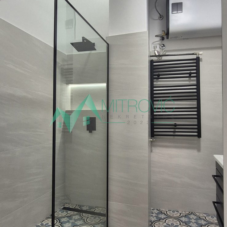 Trosoban stan na prodaju, Centar, Novi Sad, 75m², 266.500 €
