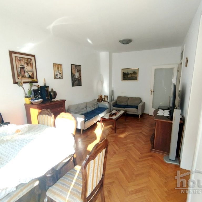 Stan Prodaja Novi Sad  77 m2
