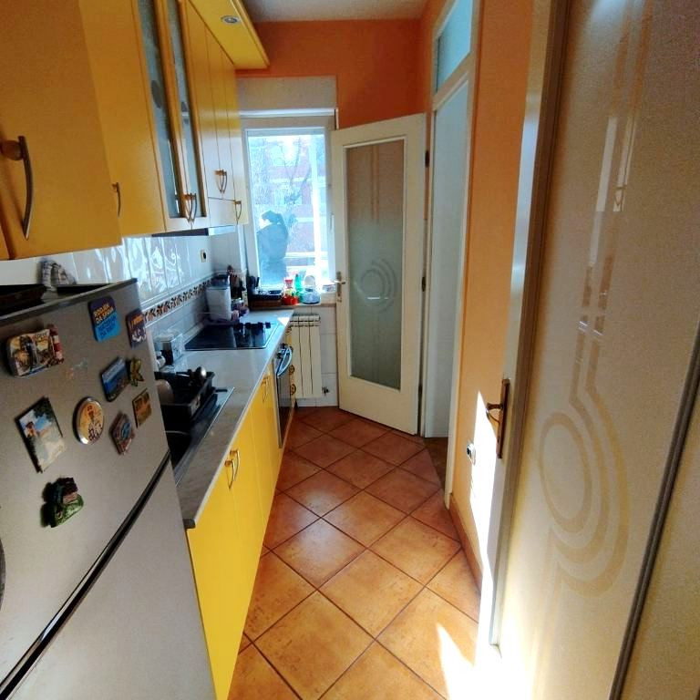 Stan Prodaja Novi Sad  77 m2