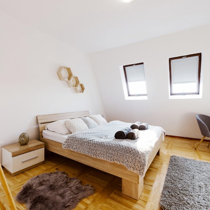 Četvoroiposoban stan na prodaju, Bulevar Evrope, Novi Sad, 90m², 5. sprat, 185.000 €