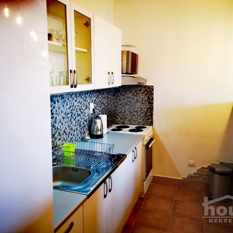 Stan Prodaja Novi Sad  90 m2
