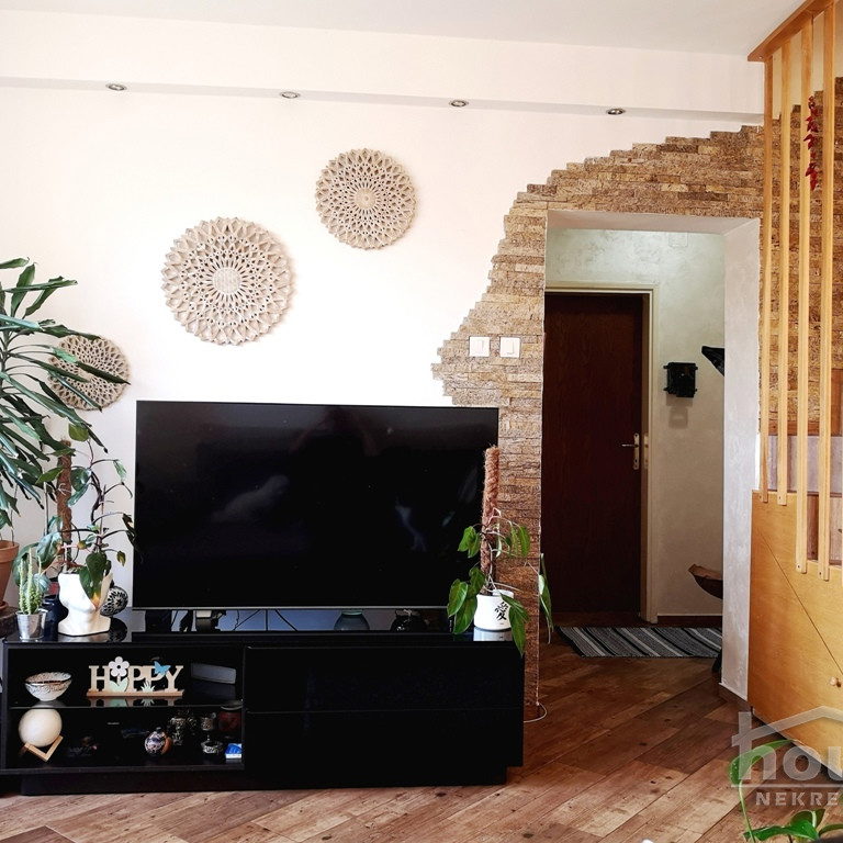 Stan Prodaja Novi Sad  90 m2