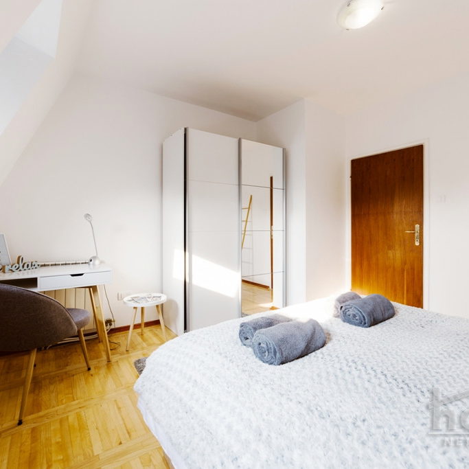 Četvoroiposoban stan na prodaju, Bulevar Evrope, Novi Sad, 90m², 5. sprat, 185.000 €