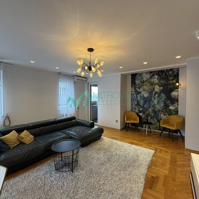 Četvoroiposoban stan na prodaju, Grbavica, Novi Sad, 161m², 464.500 €