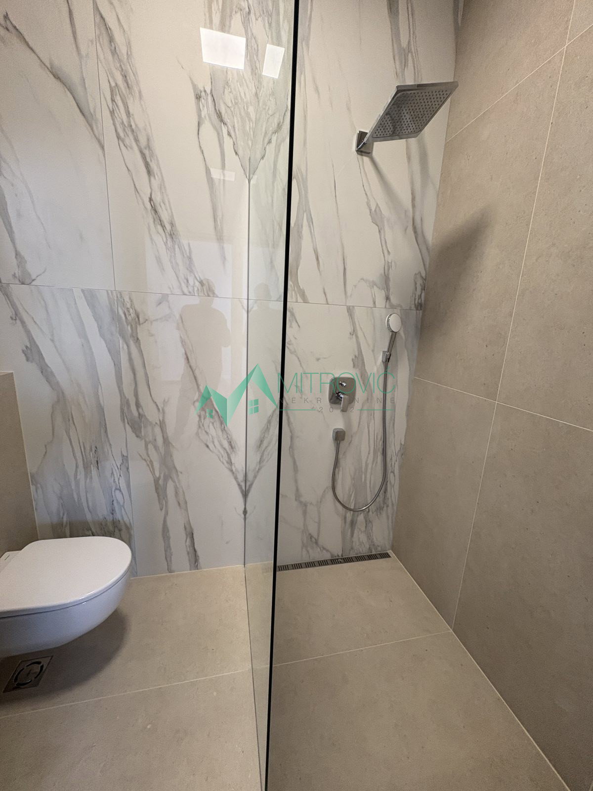 Četvoroiposoban stan na prodaju, Grbavica, Novi Sad, 137m², 418.000 €