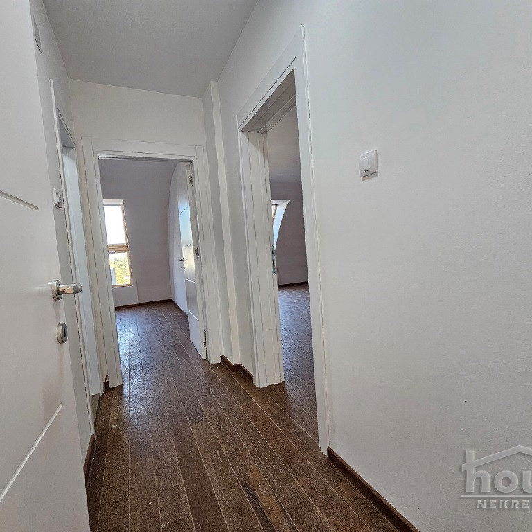 Višesoban stan na prodaju, Telep, Novi Sad, 208m², 352.000 €