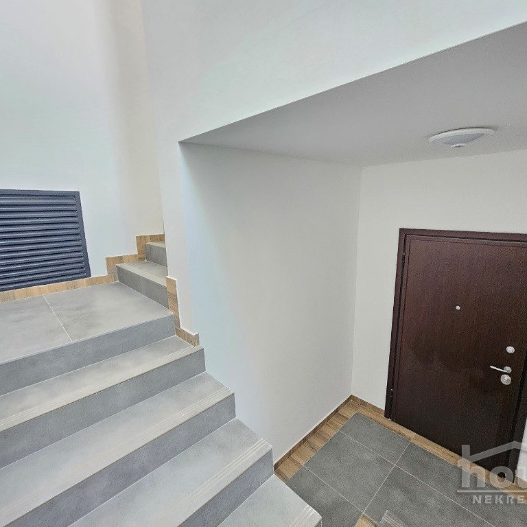 Stan Prodaja Novi Sad  208 m2