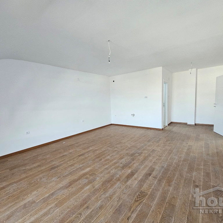 Višesoban stan na prodaju, Telep, Novi Sad, 208m², 352.000 €