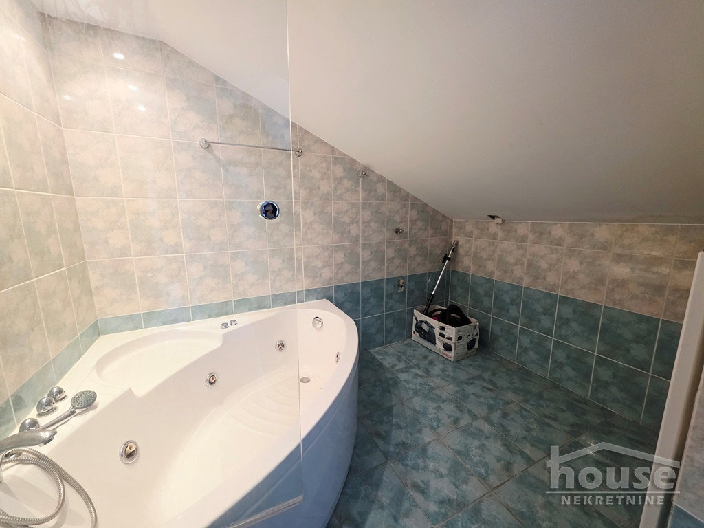 Četvoroiposoban stan na prodaju, Bulevar Oslobođenja, Novi Sad, 145m², 5. sprat, 246.500 €