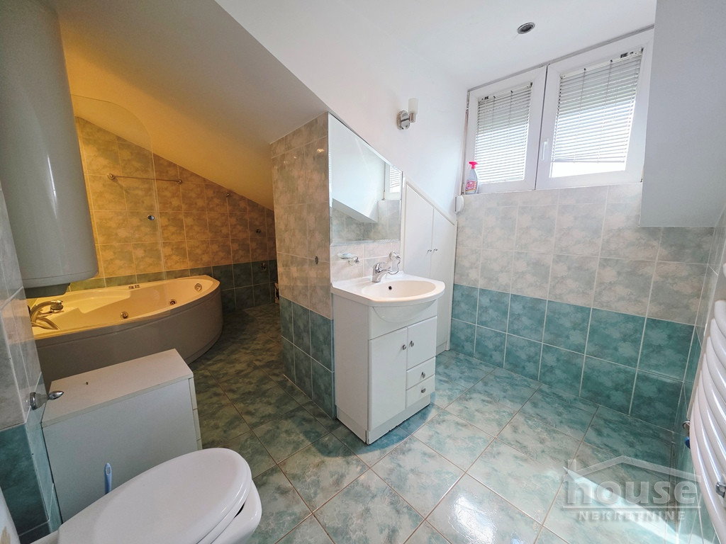 Četvoroiposoban stan na prodaju, Bulevar Oslobođenja, Novi Sad, 145m², 5. sprat, 246.500 €