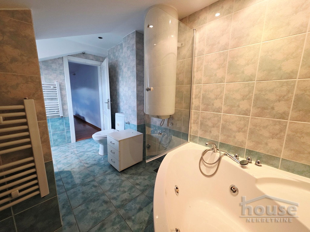 Četvoroiposoban stan na prodaju, Bulevar Oslobođenja, Novi Sad, 145m², 5. sprat, 246.500 €