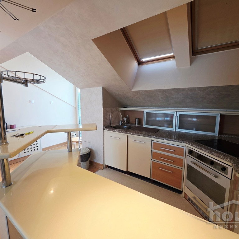 Stan Prodaja Novi Sad  145 m2