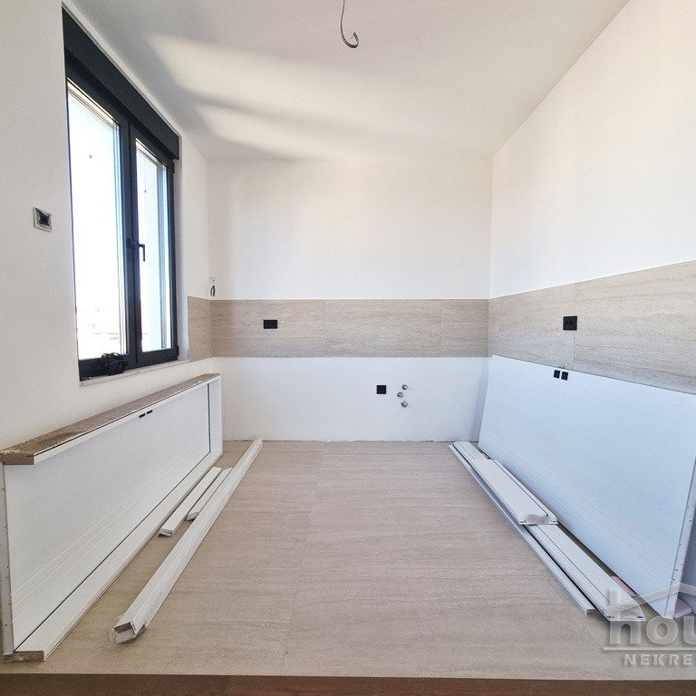 Stan Prodaja Novi Sad  135 m2