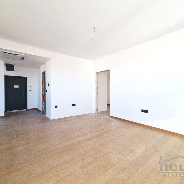Stan Prodaja Novi Sad  135 m2