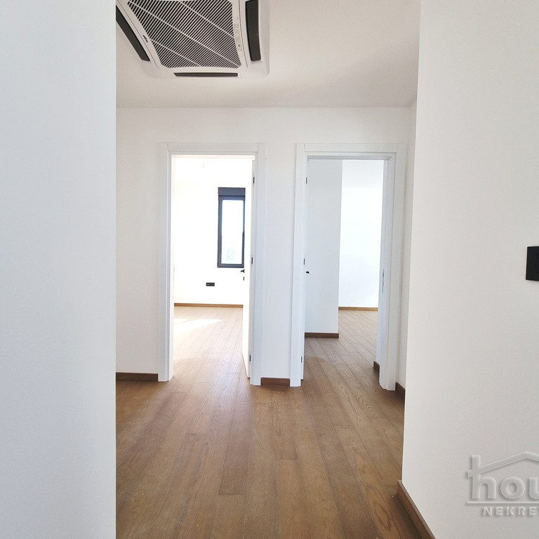 Četvoroiposoban stan na prodaju, Telep, Novi Sad, 135m², 360.000 €