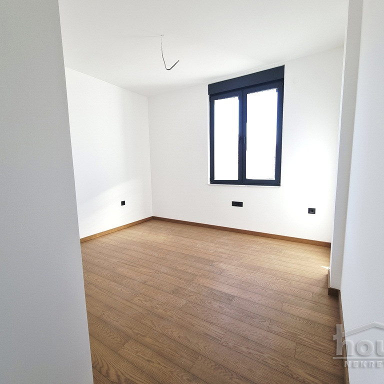 Četvoroiposoban stan na prodaju, Telep, Novi Sad, 135m², 360.000 €
