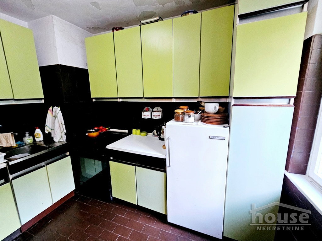 stanovi-4-5-vp-centar-1064142-c8jj2 Četvoroiposoban stan na prodaju, Centar, Novi Sad, 115m², 402.500 €