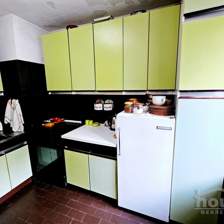 Četvoroiposoban stan na prodaju, Centar, Novi Sad, 115m², 402.500 €