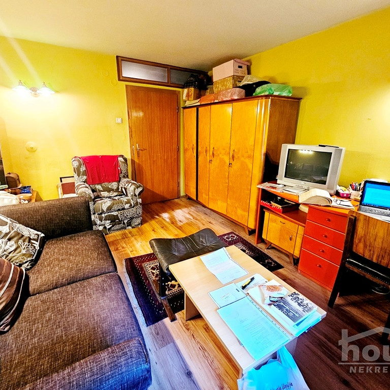 Četvoroiposoban stan na prodaju, Centar, Novi Sad, 115m², 402.500 €