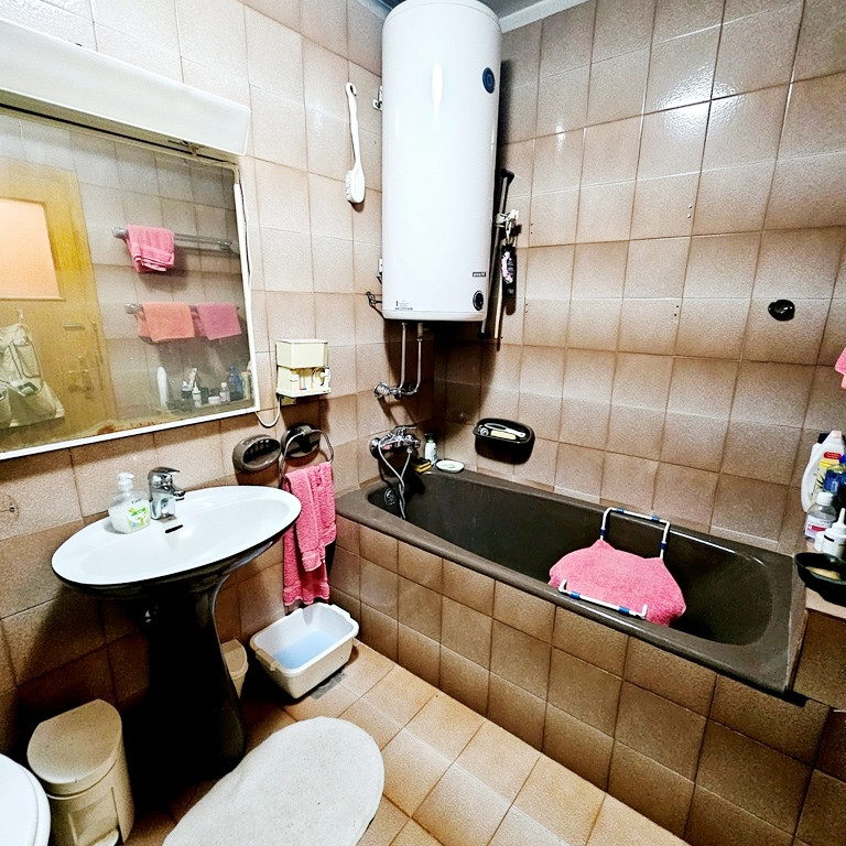 Četvoroiposoban stan na prodaju, Centar, Novi Sad, 115m², 402.500 €