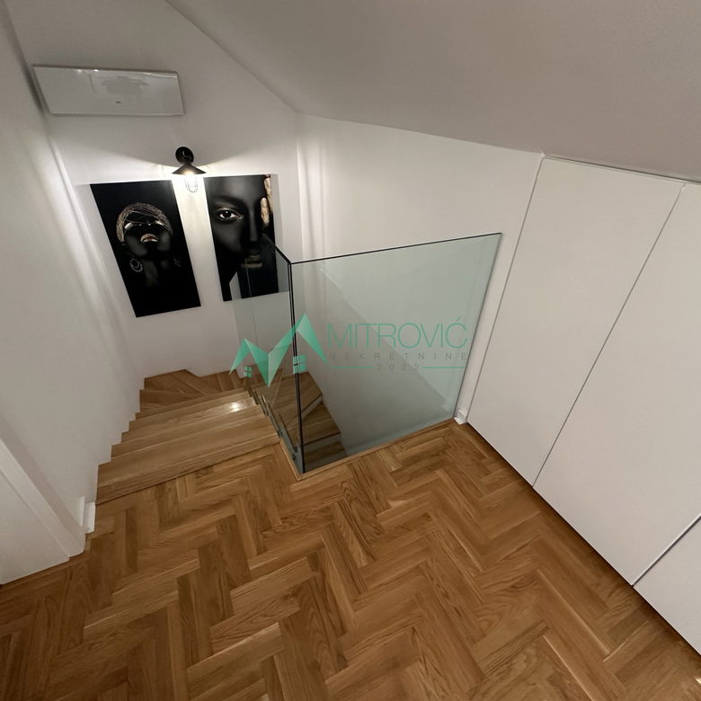 Četvorosoban stan na prodaju, Telep, Novi Sad, 94m², 266.770 €