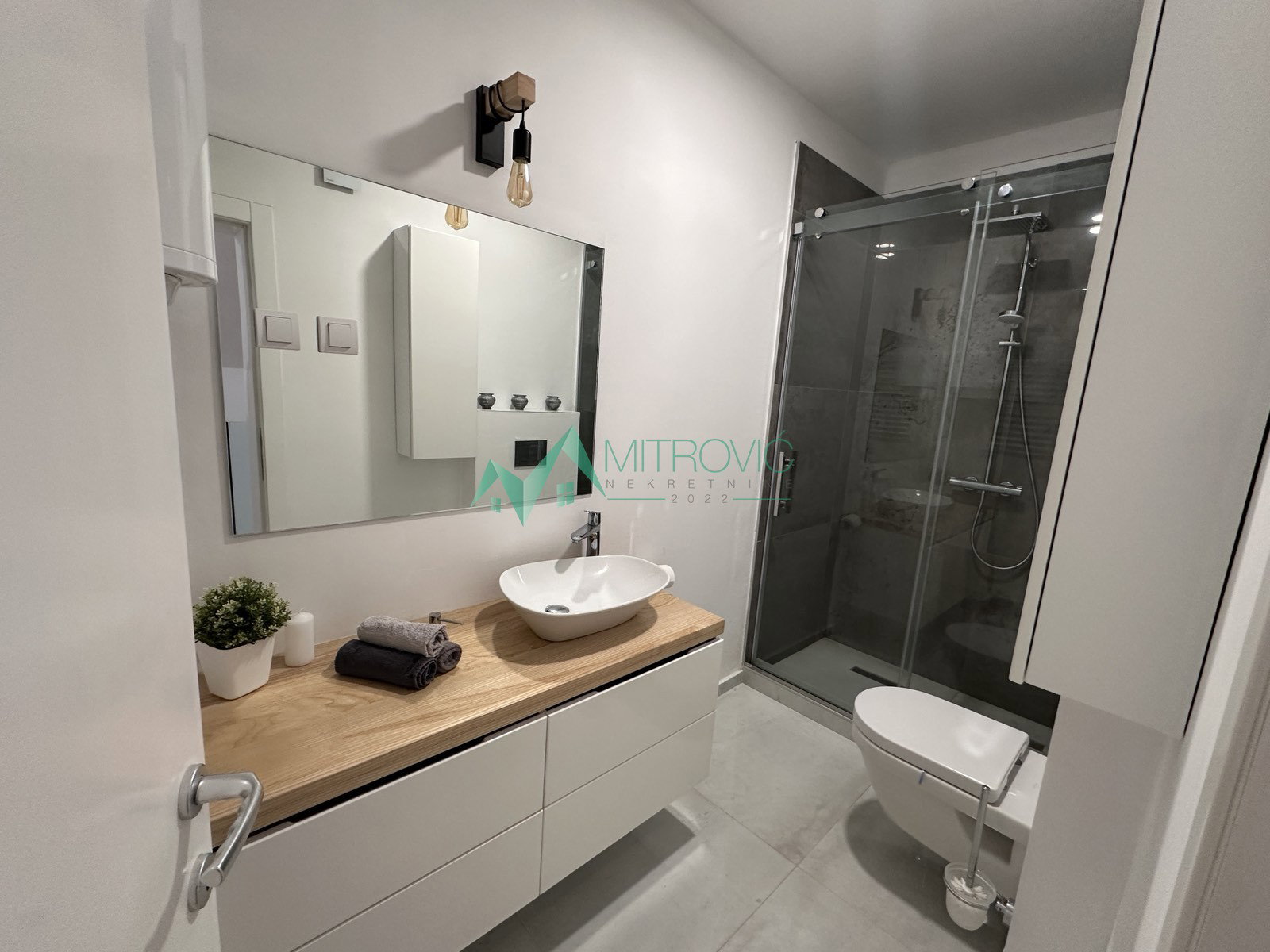 Četvorosoban stan na prodaju, Telep, Novi Sad, 94m², 266.770 €