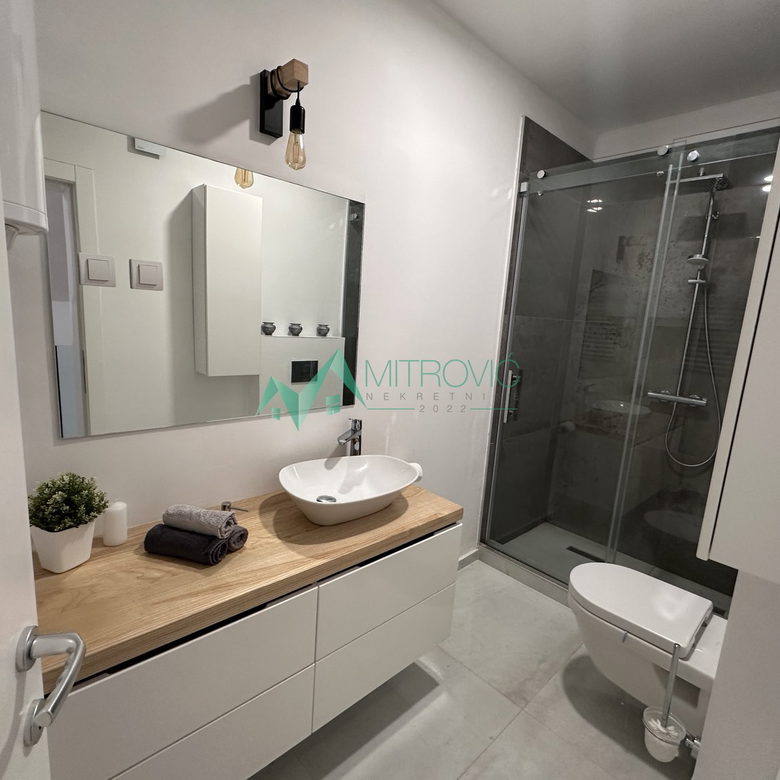 Četvorosoban stan na prodaju, Telep, Novi Sad, 94m², 266.770 €
