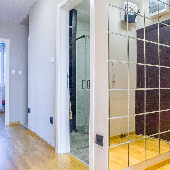 Četvorosoban stan na prodaju, Bulevar Patrijarha Pavla, Novi Sad, 172m², 451.000 €