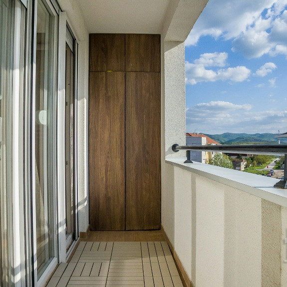 Četvorosoban stan na prodaju, Bulevar Patrijarha Pavla, Novi Sad, 172m², 451.000 €