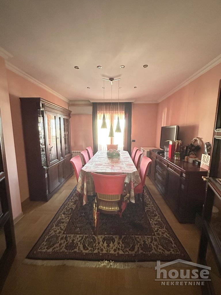 Stan Prodaja Novi Sad  266 m2