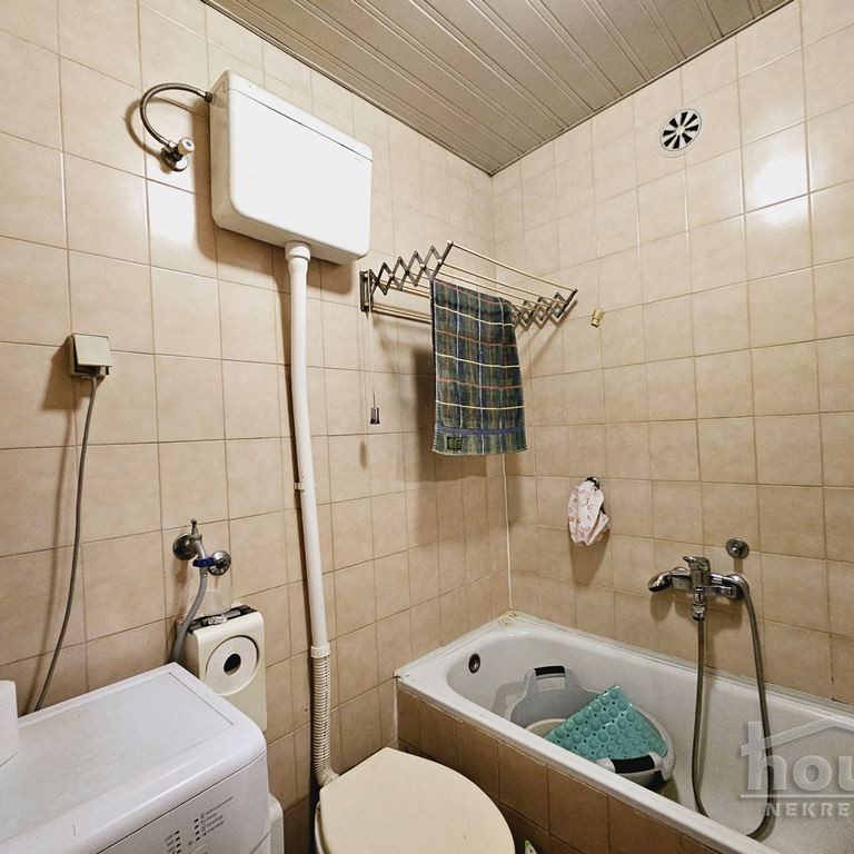 Četvorosoban stan na prodaju, Centar, Novi Sad, 99m², 4. sprat, 198.000 €