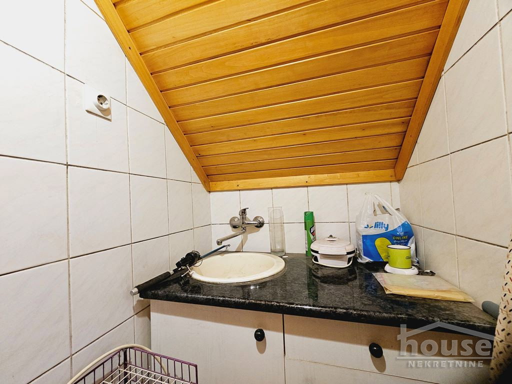 stanovi-4-dx-centar-1061428-hpxwy Četvorosoban stan na prodaju, Centar, Novi Sad, 99m², 4. sprat, 198.000 €