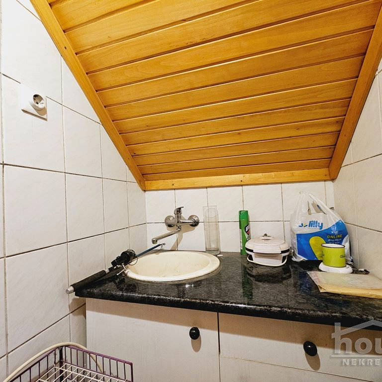 Četvorosoban stan na prodaju, Centar, Novi Sad, 99m², 4. sprat, 198.000 €