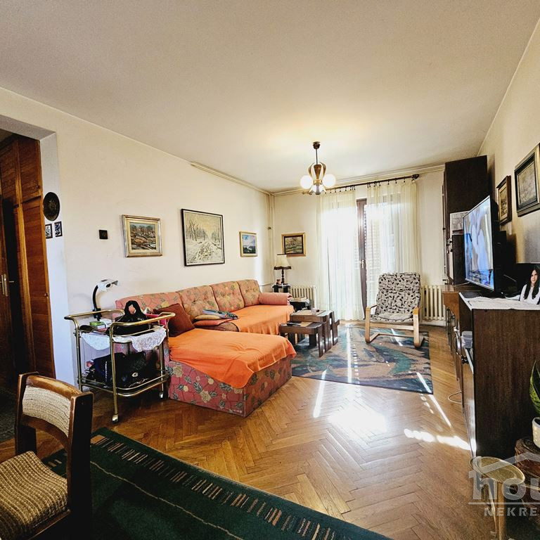 Stan Prodaja Novi Sad  99 m2
